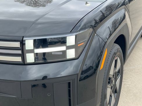 Used 2026 Hyundai Santa Fe SEL image 4