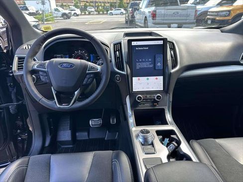 Used 2023 Ford Edge ST w/ Cargo Accessory Package AWD/4WD image 23