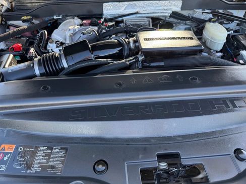 Used 2017 Chevrolet Silverado 2500 LT AWD/4WD image 24