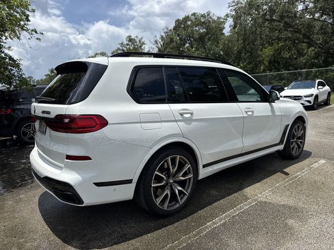 Used 2022 BMW X7 M50i AWD/4WD image 3