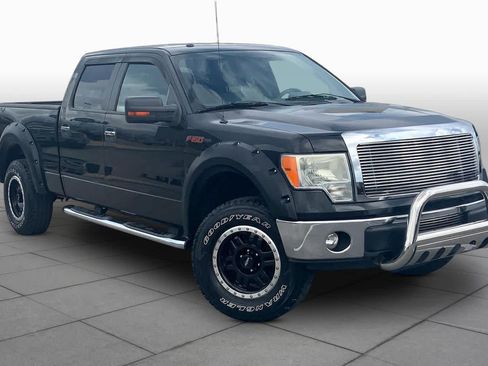 Used 2014 Ford F150 XLT w/ Equipment Group 302A Luxury AWD/4WD image 3