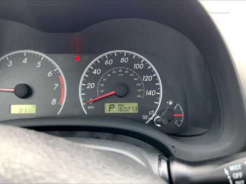 Used 2012 Toyota Corolla LE FWD image 25