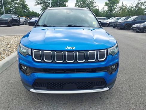 Used 2022 Jeep Compass Limited w/ Sun and Sound Group AWD/4WD image 2