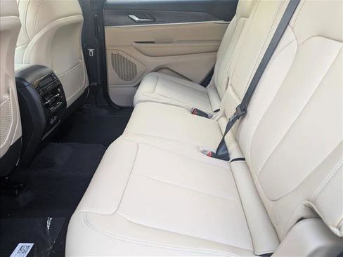 New 2025 Jeep Grand Cherokee L Limited w/ Trailer Tow Package image 15