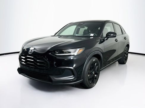 Used 2024 Honda HR-V Sport image 3