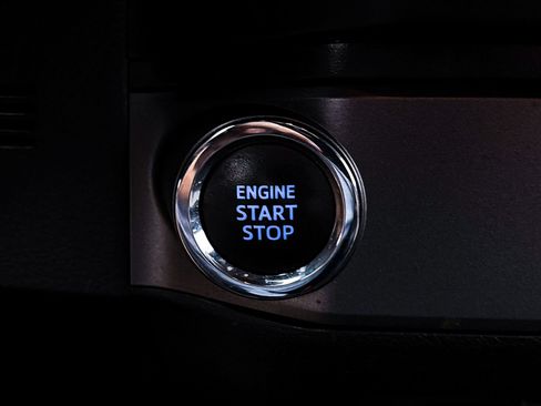 Used 2021 Toyota Tacoma TRD Off-Road w/ Technology Package RWD image 27