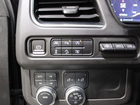 Used 2023 GMC Yukon AT4 w/ AT4 Premium Package image 43