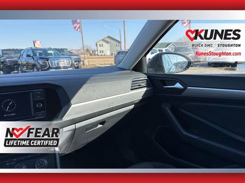 Used 2024 Volkswagen Jetta S image 39