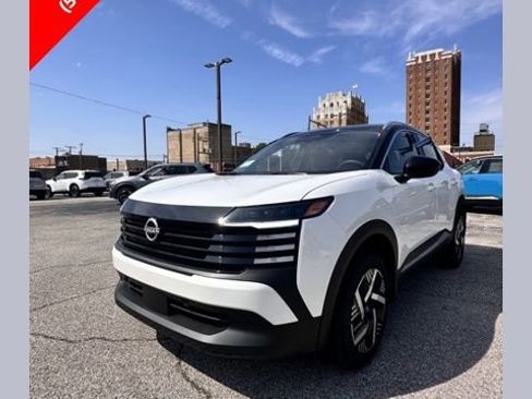 New 2026 Nissan Kicks SV image 1