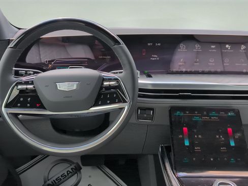 New 2026 Cadillac Escalade IQ Luxury 1 w/ LPO, Floor Liner Package image 9