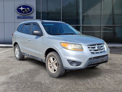Used 2010 Hyundai Santa Fe GLS image 2