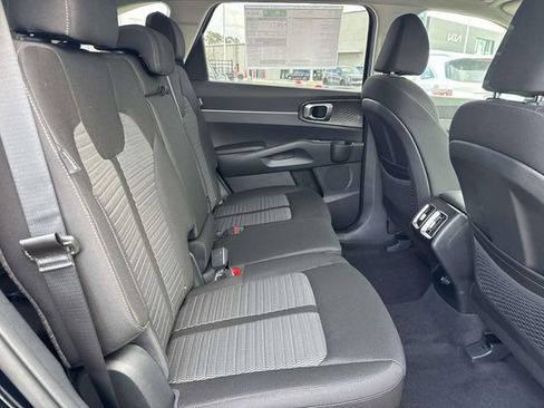 New 2026 Kia Sorento LX FWD image 12