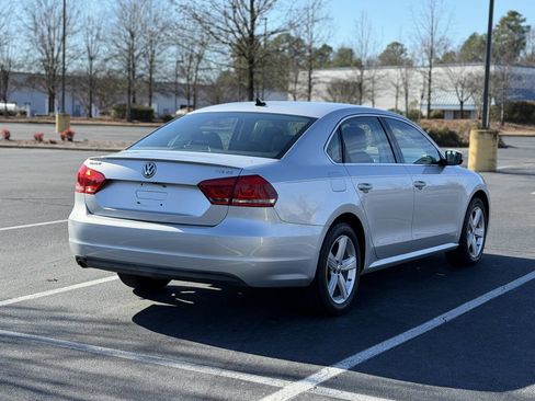 Used 2014 Volkswagen Passat TDI SE image 7