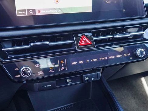 New 2026 Kia Niro Wind image 24