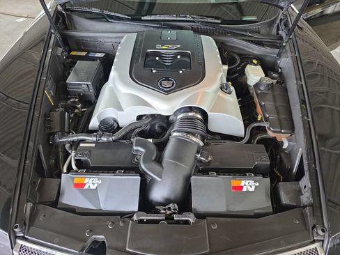Used 2006 Cadillac XLR V RWD image 36