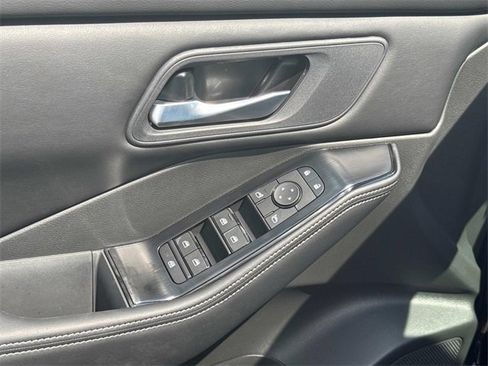 New 2026 Nissan Rogue SV image 20