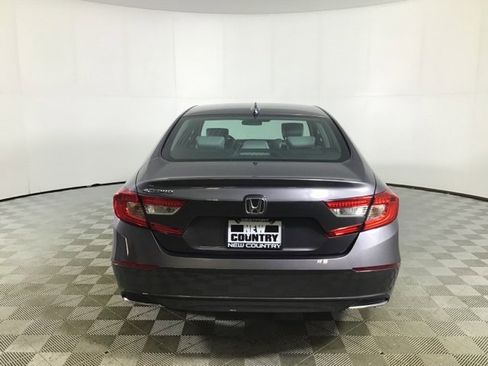 Used 2019 Honda Accord EX image 4