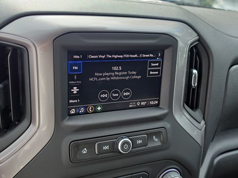 Used 2022 Chevrolet Silverado 1500 Custom RWD image 22
