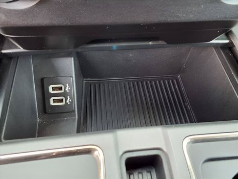 Used 2019 Ford F150 Raptor AWD/4WD image 13