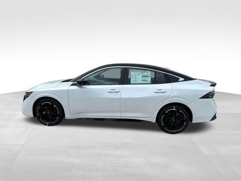 New 2026 Nissan Sentra SR image 5