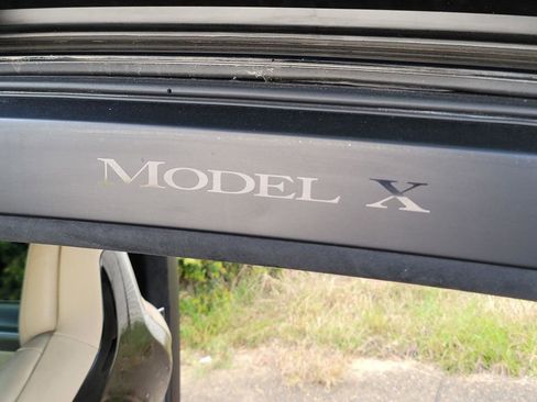 Used 2016 Tesla Model X P90D image 39