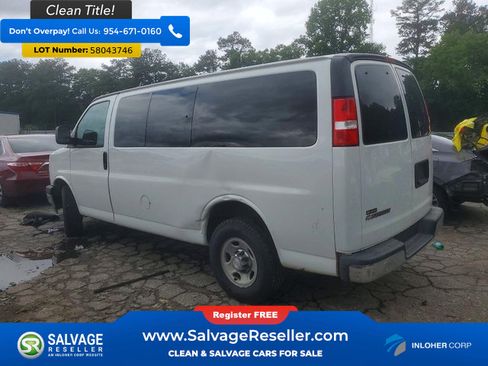 Used 2019 Chevrolet Express 2500 LT w/ LT Preferred Equipment Group RWD image 3