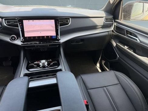 New 2026 Jeep Grand Wagoneer L Limited AWD/4WD image 30