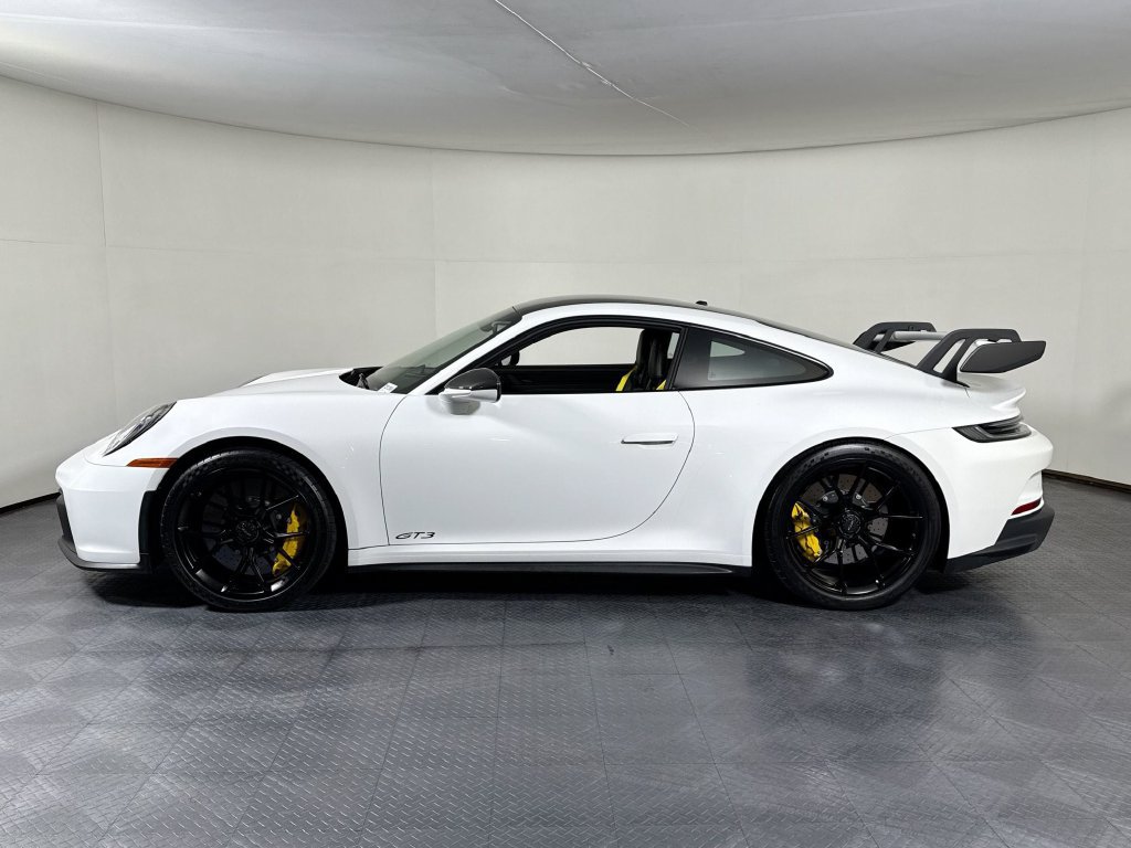 Certified 2024 Porsche 911 GT3 RWD image 2