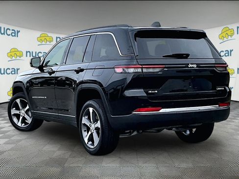 Used 2024 Jeep Grand Cherokee Limited w/ Luxury Tech Group II AWD/4WD image 4