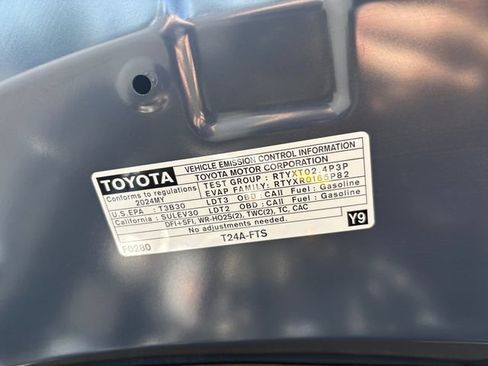 Certified 2024 Toyota Grand Highlander FWD image 10