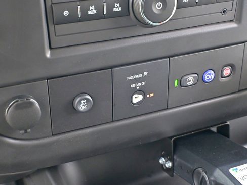 New 2025 GMC Savana 3500 w/ Power Convenience Package image 34