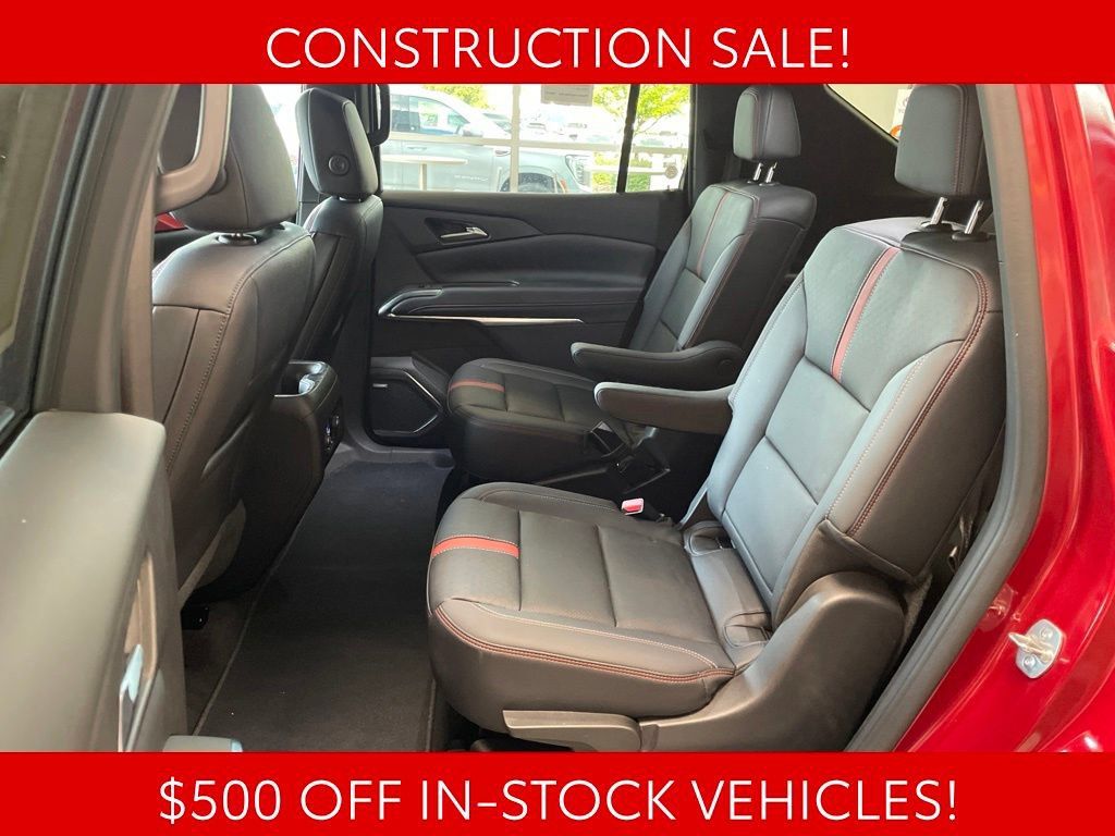 Used 2024 Chevrolet Traverse RS AWD/4WD image 11