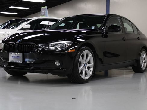 Used 2015 BMW 320i Sedan image 4