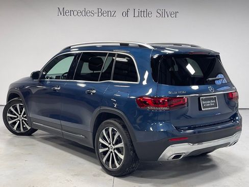 Used 2022 Mercedes-Benz GLB 250 4MATIC image 3