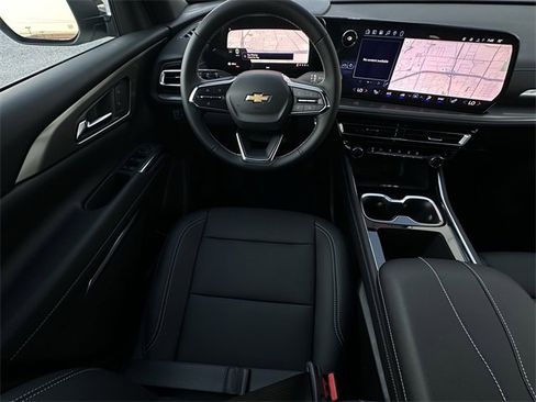 New 2026 Chevrolet Traverse LT w/ Driver Confidence Package image 10