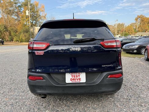 Used 2014 Jeep Cherokee Sport image 24