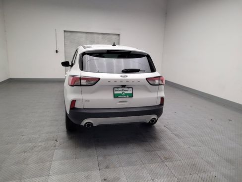 Used 2021 Ford Escape SE FWD image 6