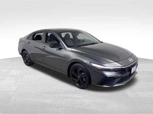 New 2026 Hyundai Elantra Sport FWD image 7