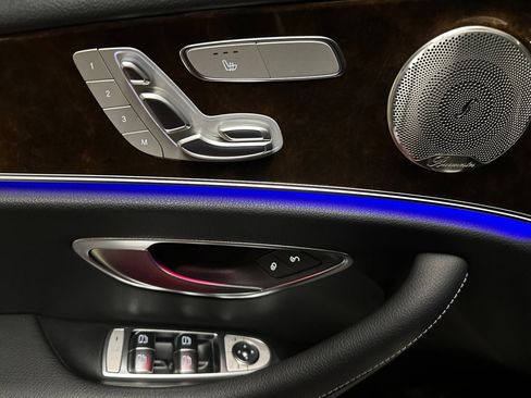 Used 2022 Mercedes-Benz E 350 Sedan image 10
