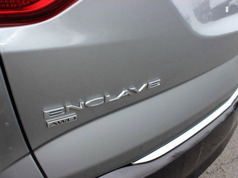 Used 2023 Buick Enclave Premium image 4