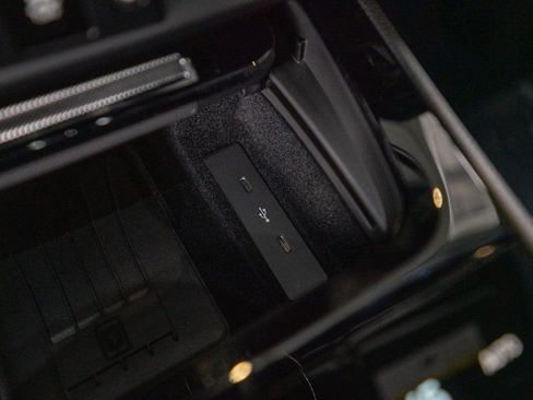 New 2025 Porsche Cayenne AWD/4WD image 26