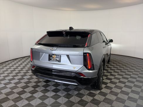 Certified 2025 Cadillac Optiq Sport 2 image 10