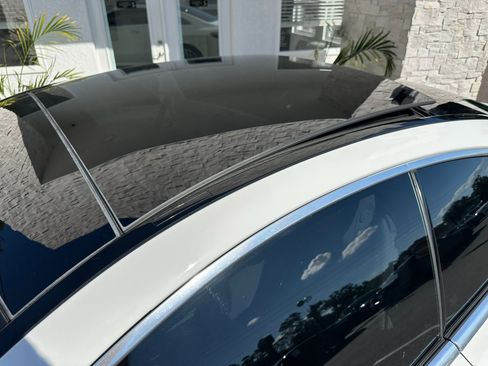 Used 2018 Mercedes-Benz E 400 Coupe image 10