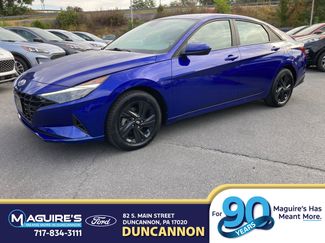Used 2023 Hyundai Elantra Blue image 1