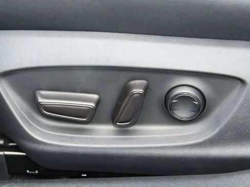 Used 2019 Toyota Avalon XSE w/ Protection Package FWD image 34