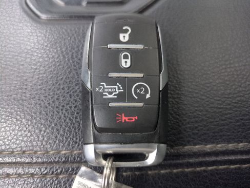 Certified 2025 RAM 1500 Laramie w/ Night Edition image 31