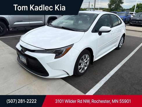 Used 2024 Toyota Corolla LE FWD image 1