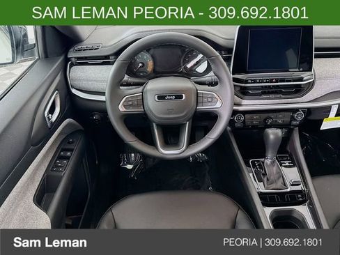 New 2026 Jeep Compass Latitude image 20