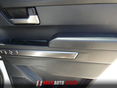 Used 2025 Toyota Tacoma TRD Sport AWD/4WD image 29