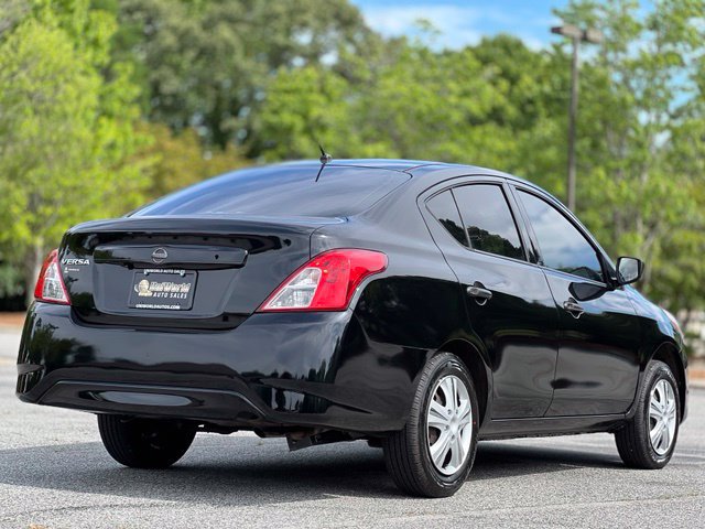 Used 2019 Nissan Versa S FWD image 5